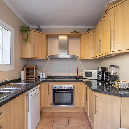 Plaza Cadiz 4 Overlooking Playazo