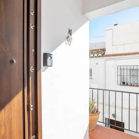 Vila Plaza Cadiz 4 Overlooking Playazo *