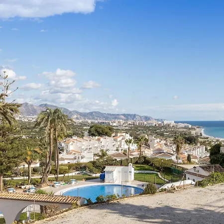 Plaza Cadiz 4 Overlooking Playazo