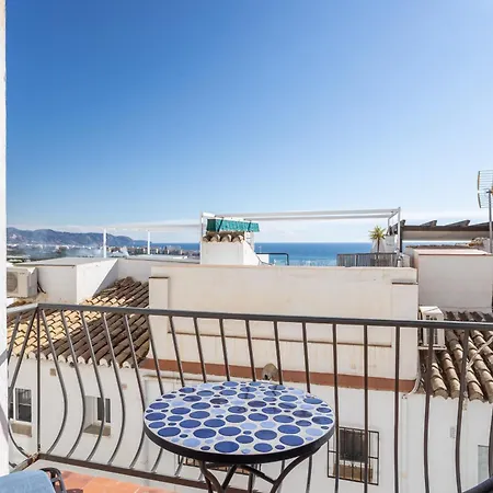 Villa Plaza Cadiz 4 Overlooking Playazo *