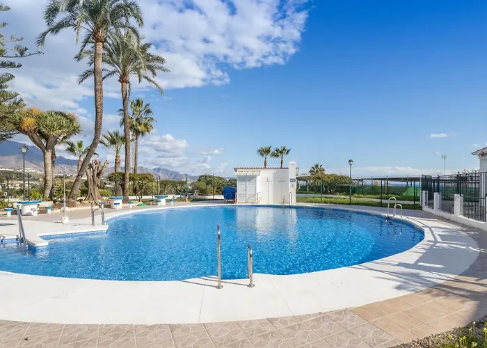 Plaza Cadiz 4 Overlooking Playazo