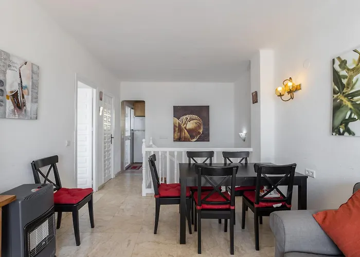 Plaza Cadiz 4 Overlooking Playazo Villa