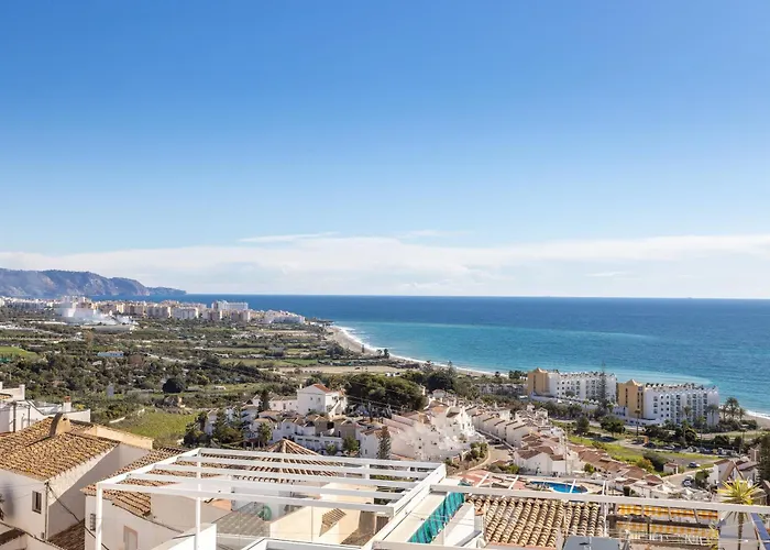 Plaza Cadiz 4 Overlooking Playazo